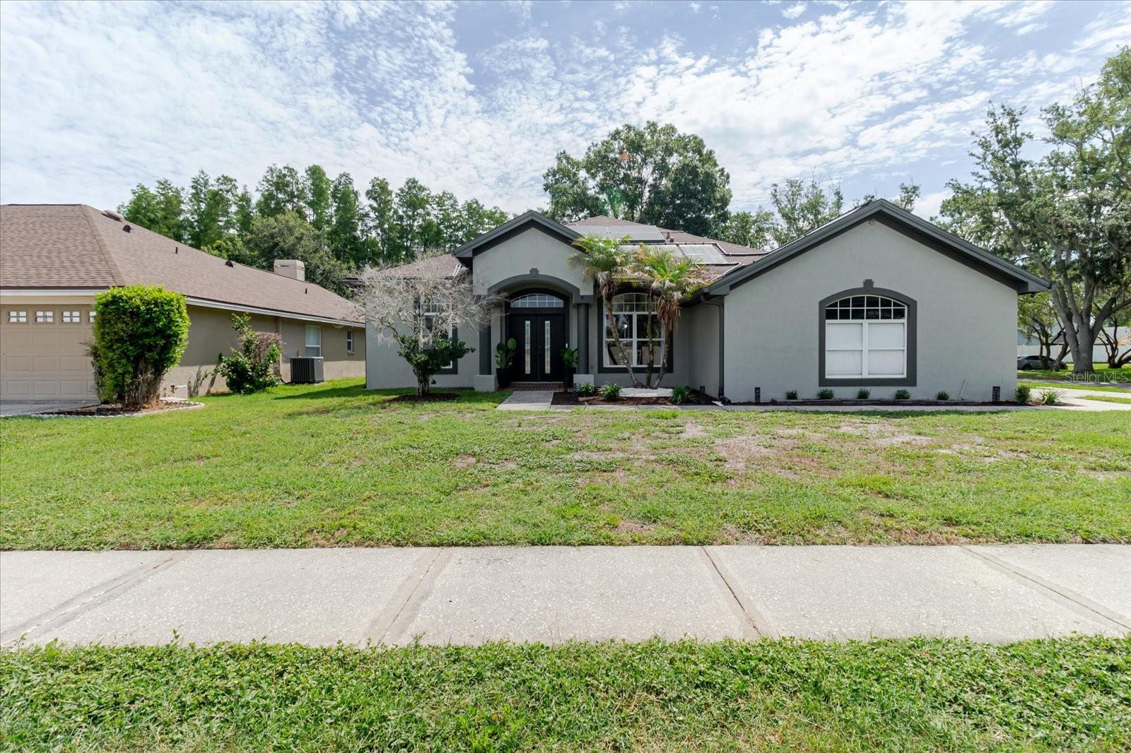 9601 Regents Park Drive — photo
