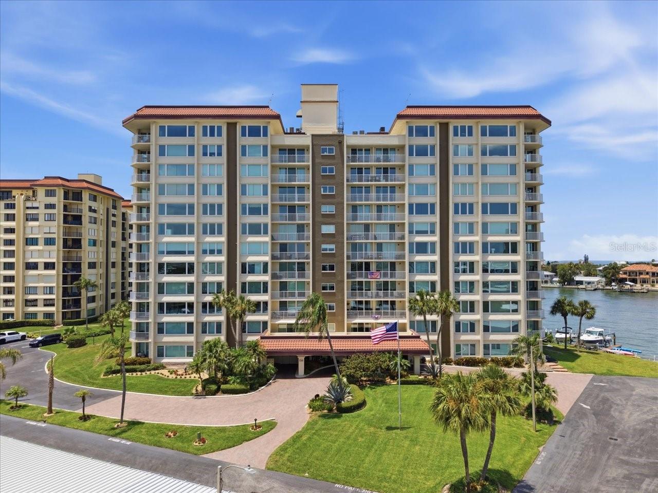 736 Island Way 1003 — photo