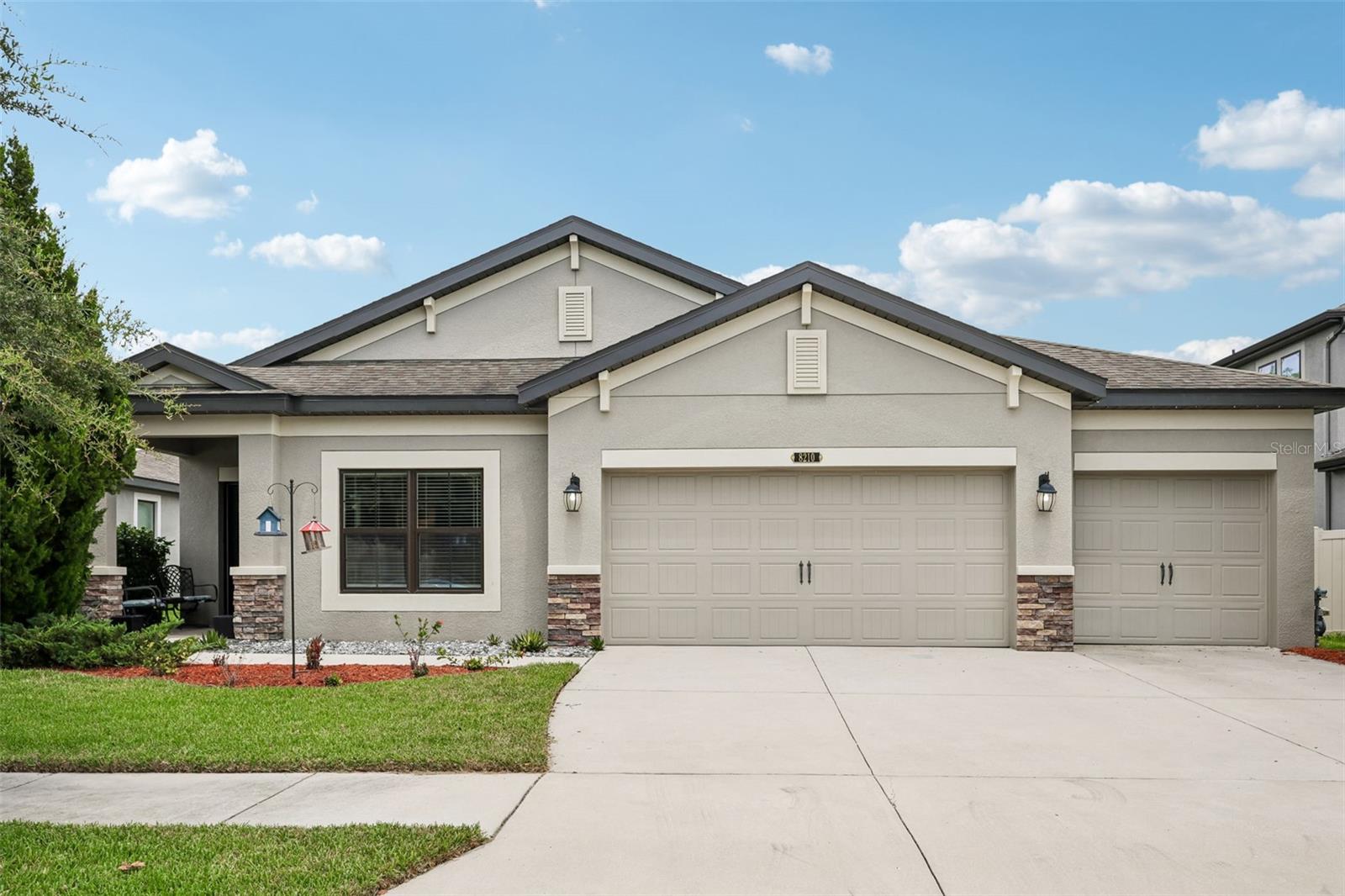 8210 Mallow Mirror Lane — photo