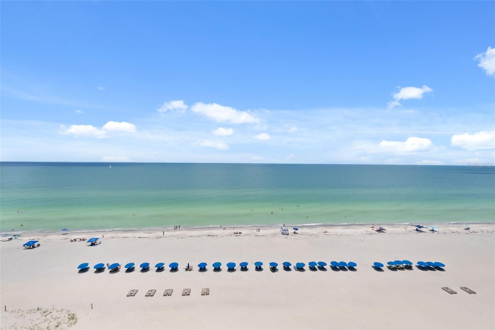 20002 Gulf Boulevard 2 — photo