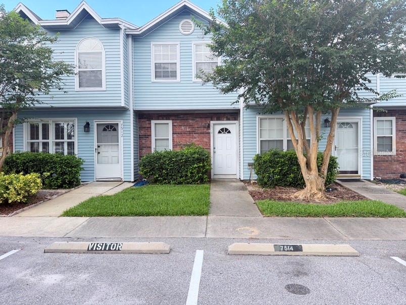 7514 Colonial Court — photo