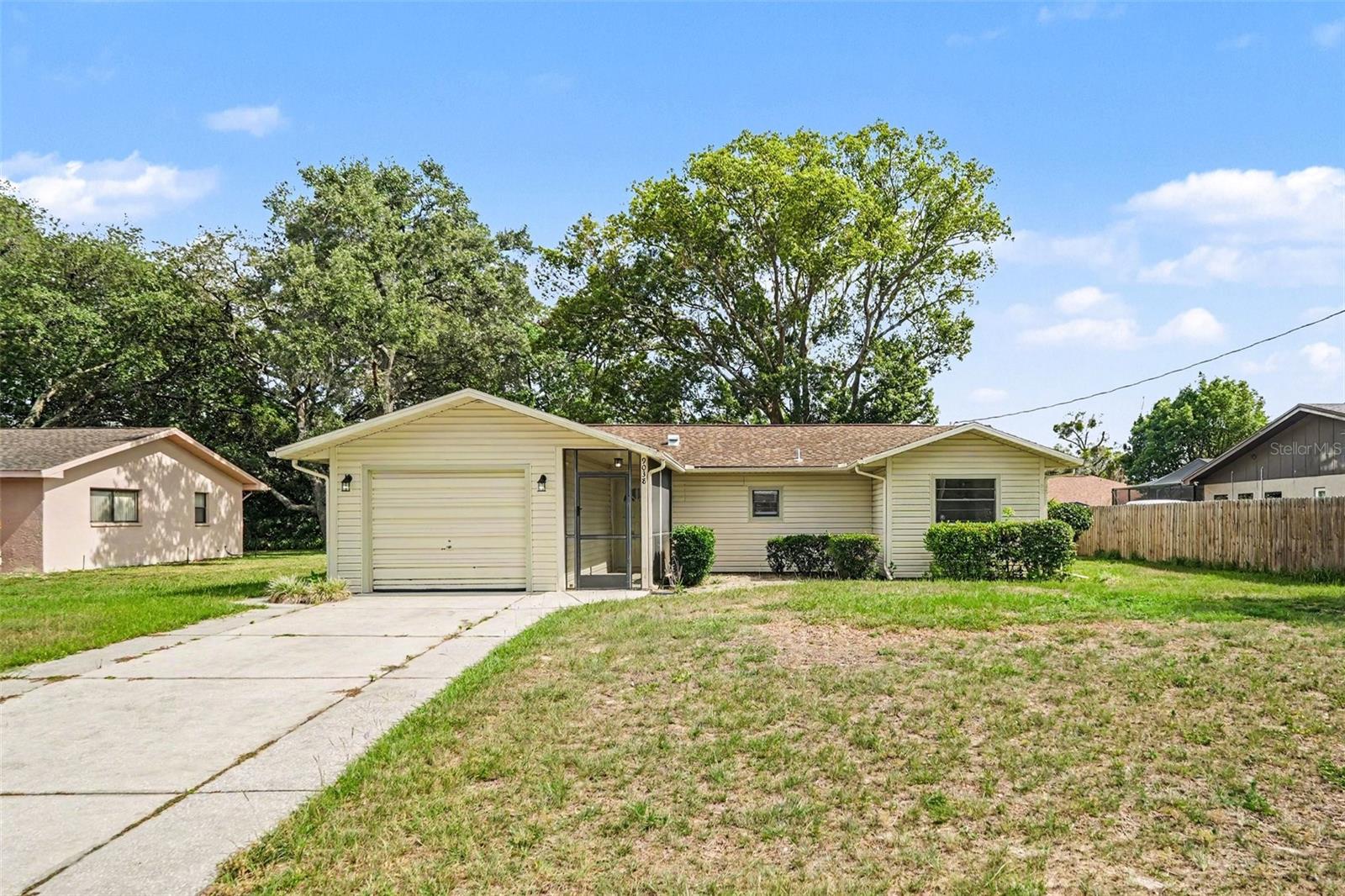 9038 Blackstone Street — photo