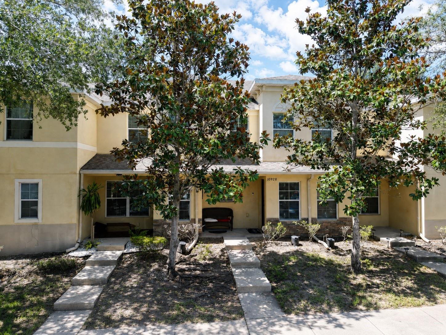 10928 Keys Gate Dr — photo