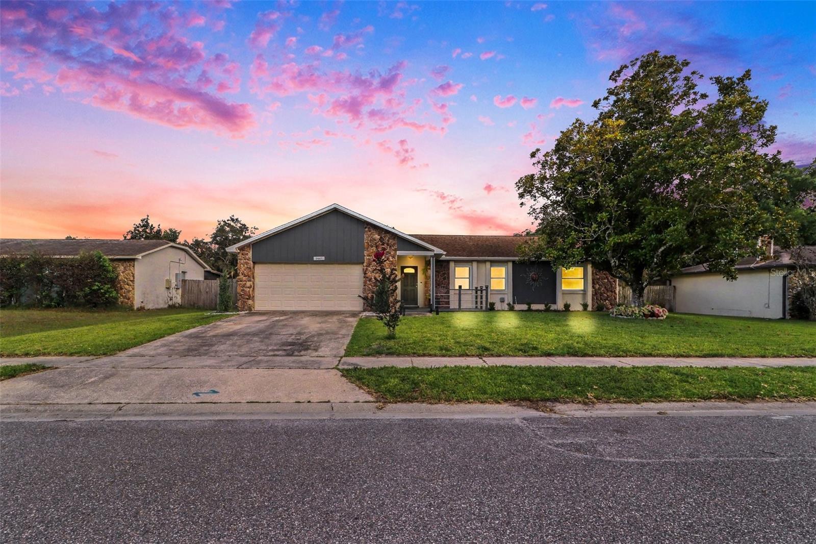 3641 Hawthorne Lane — photo