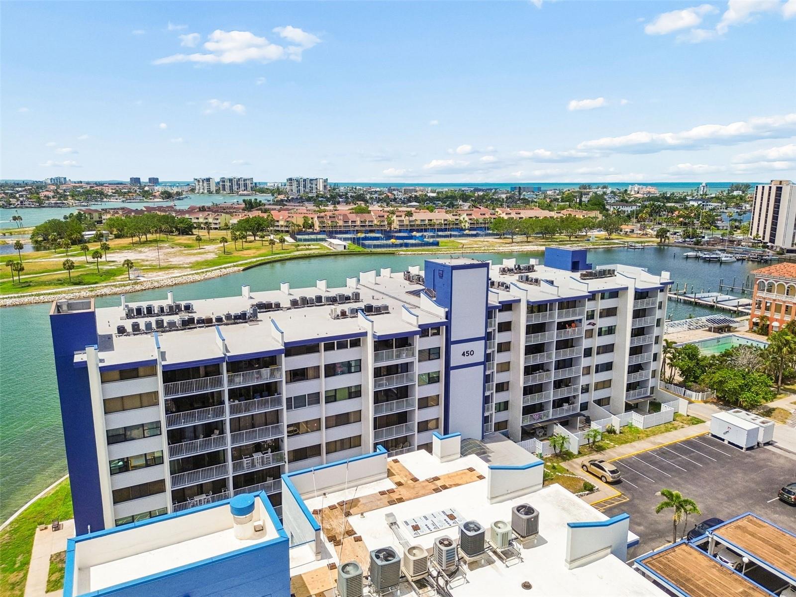 450 Treasure Island Causeway 106 — photo