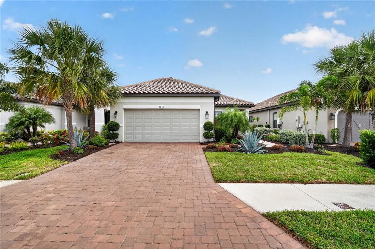 4642 Crestpoint Way — photo