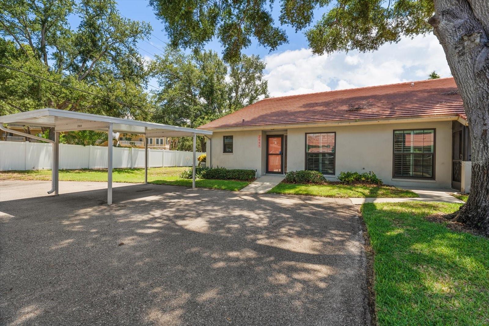 2069 Lakeview Drive — photo