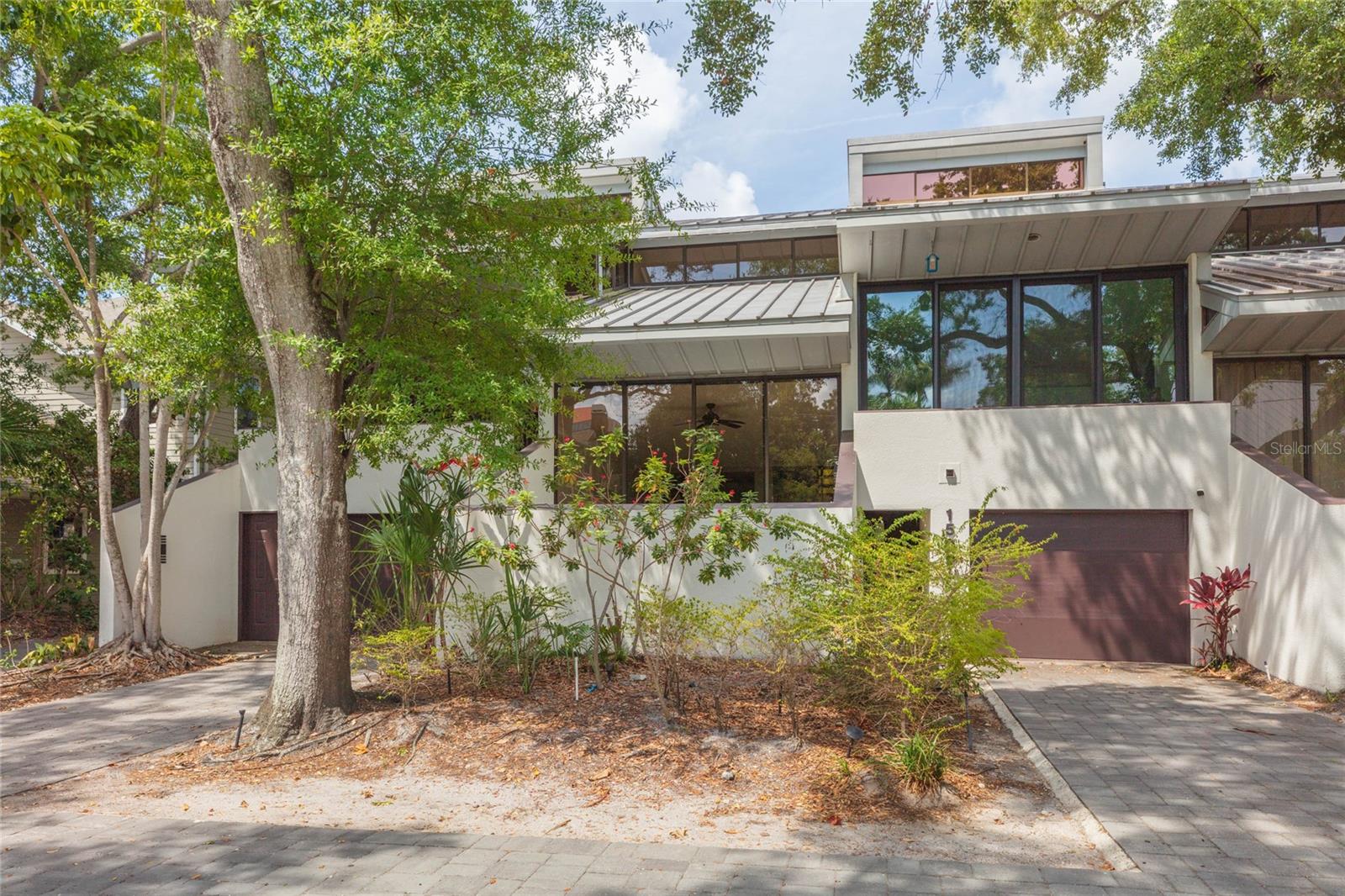 1511 S Bay Villa Place — photo