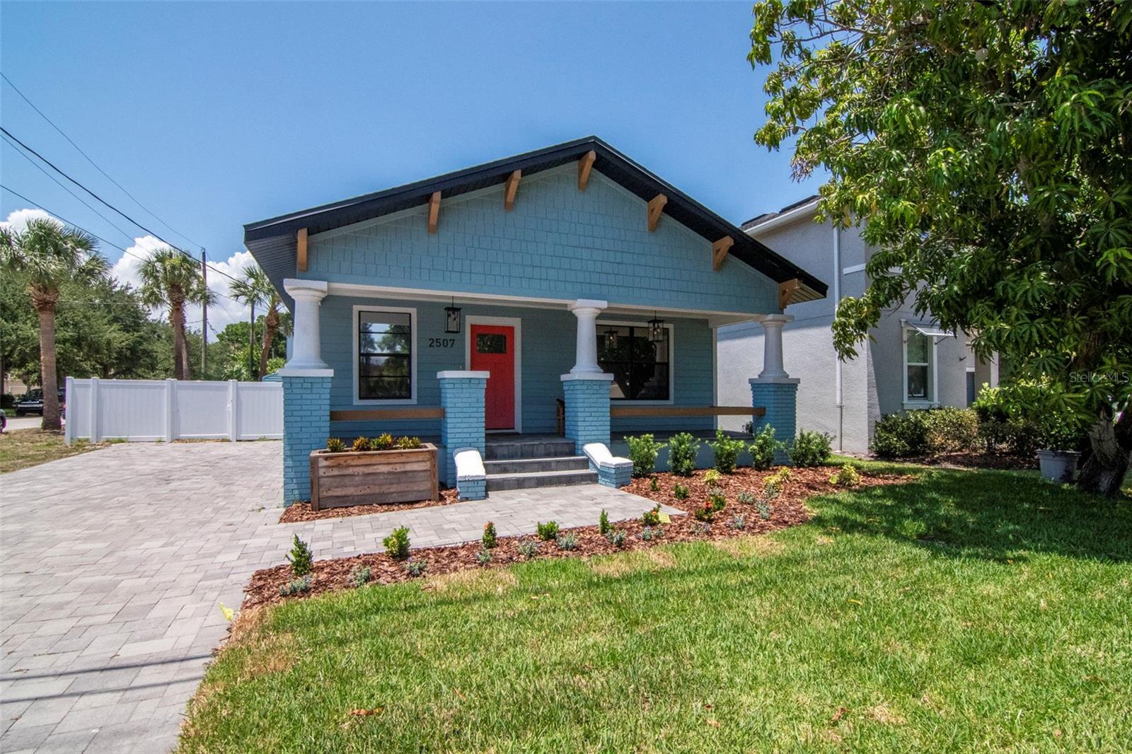 2507 W Gray Street — photo
