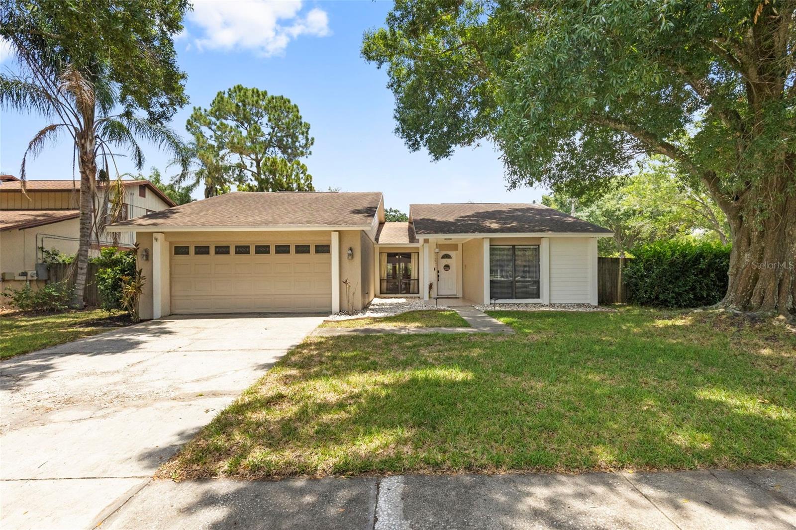 15701 Country Lake Drive — photo