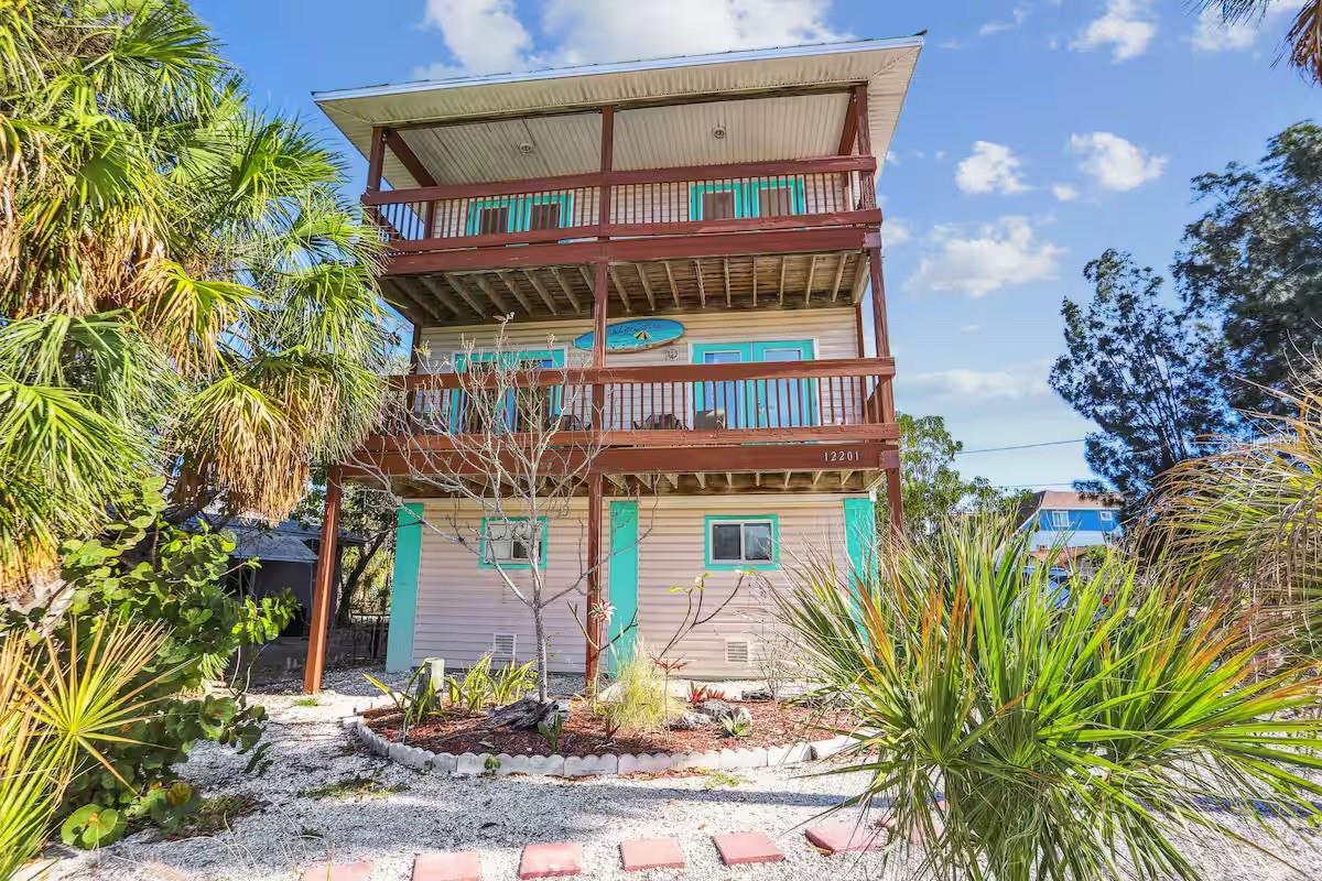 12201 Gulf Boulevard — photo