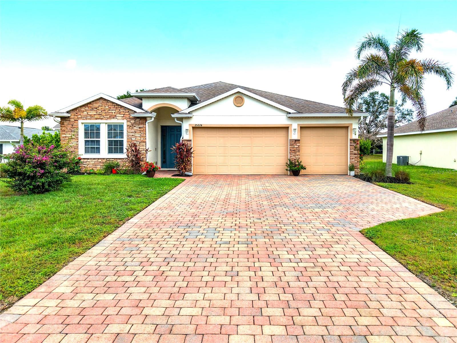 25224 Lahore Lane — photo