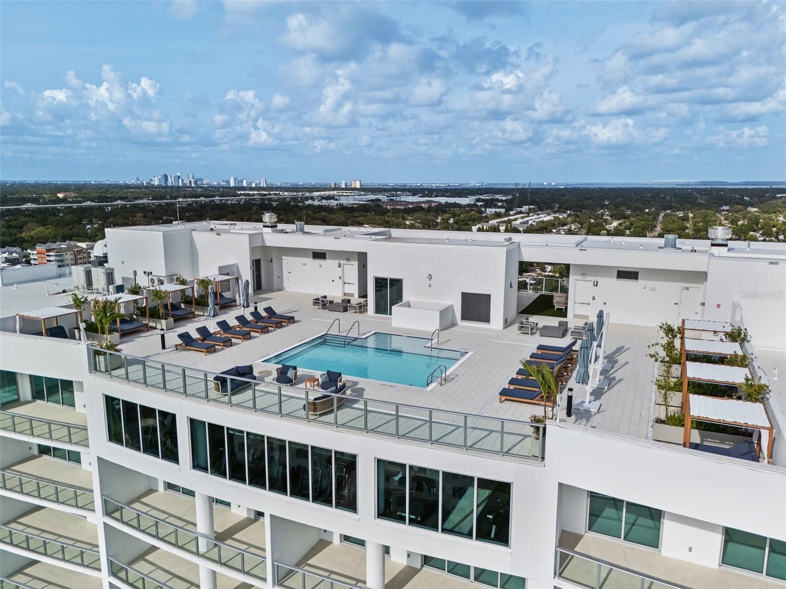 5713 Bowen Daniel Drive 903 — photo
