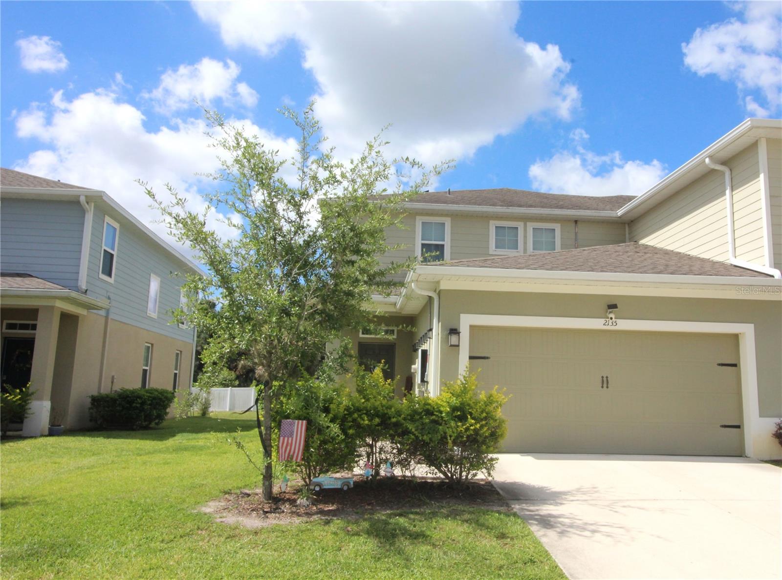 2135 Laceflower Drive — photo