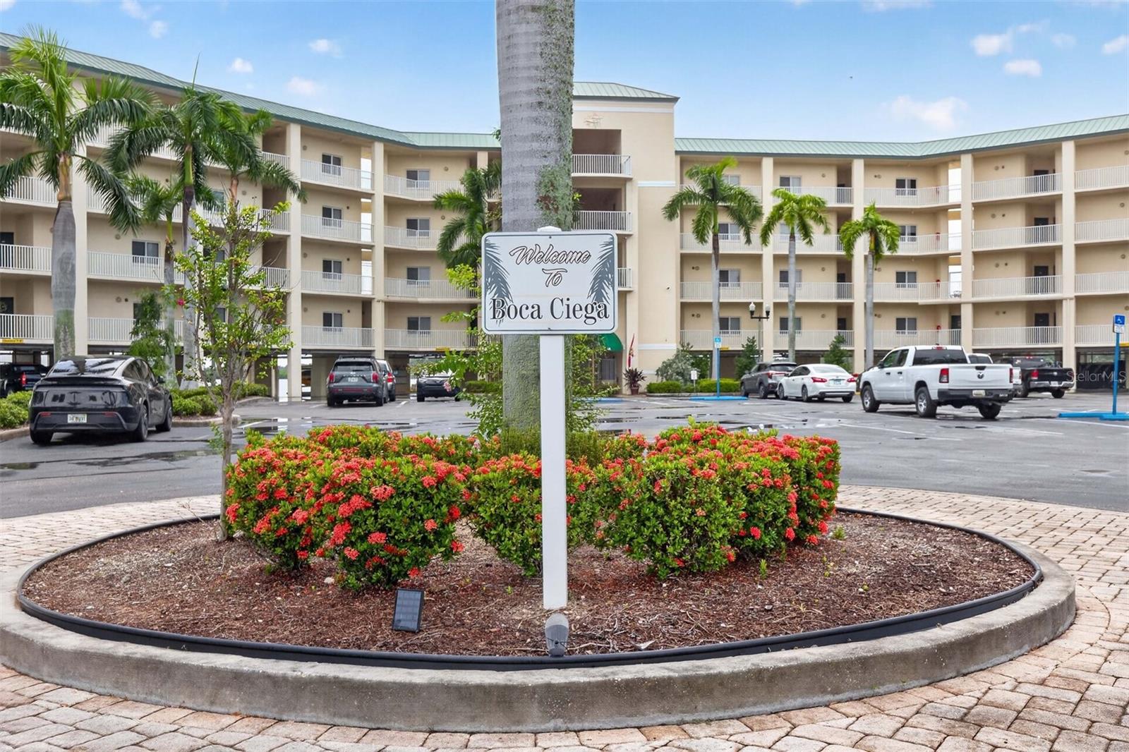 8800 Bay Pines Boulevard 216 — photo
