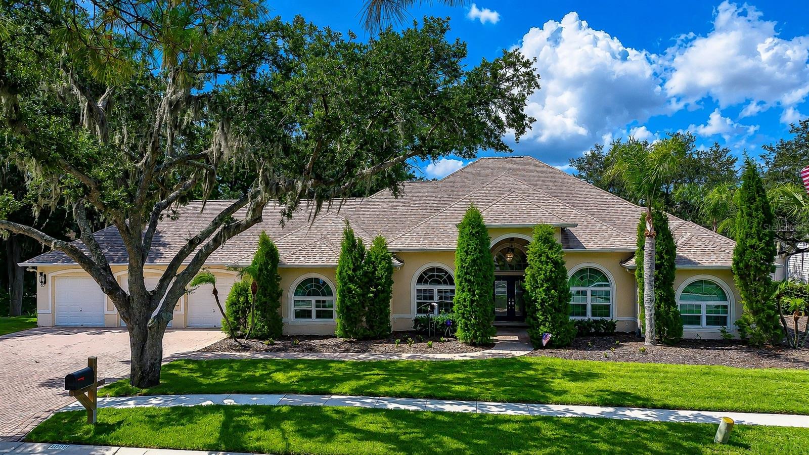 1009 Emerald Creek Drive — photo