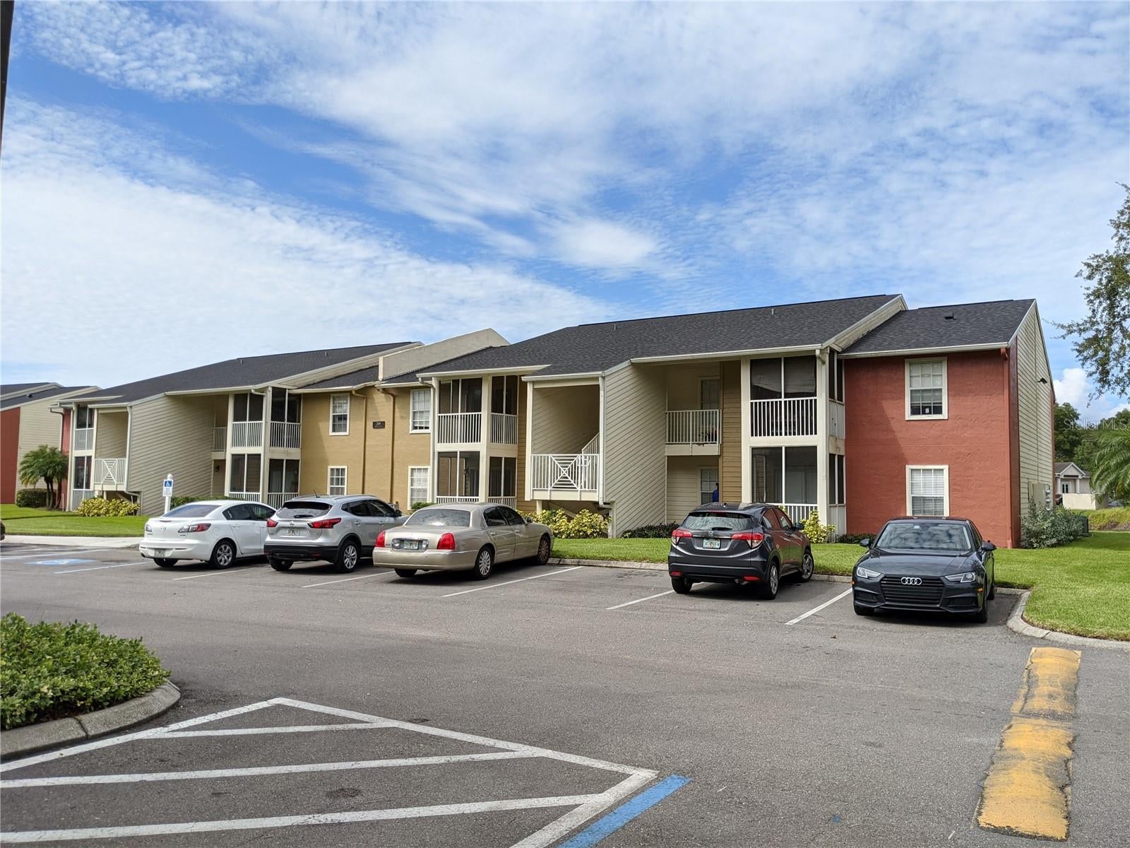 209 Lake Brook Circle 103 — photo