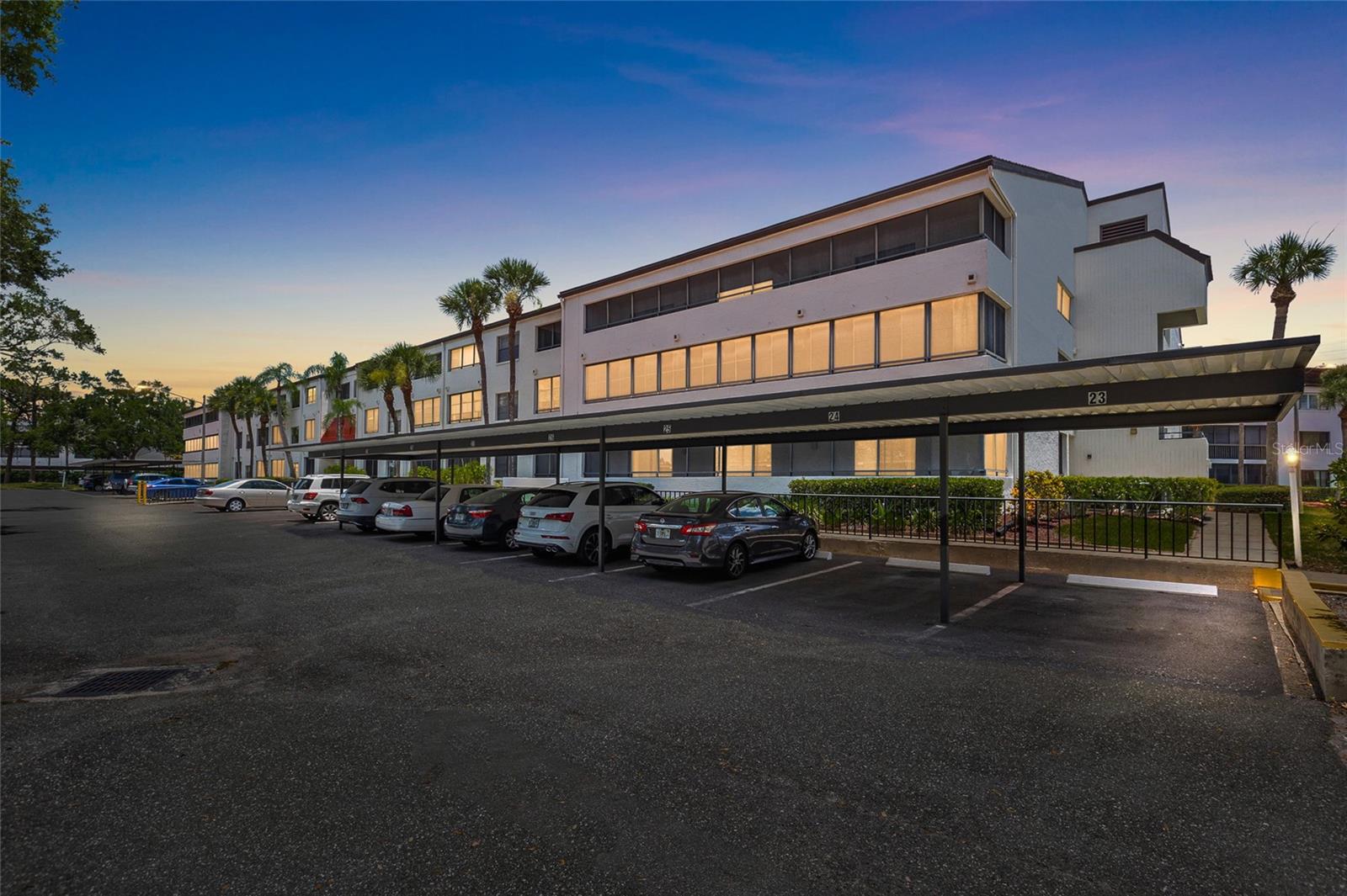 2587 Countryside Boulevard 6110 — photo