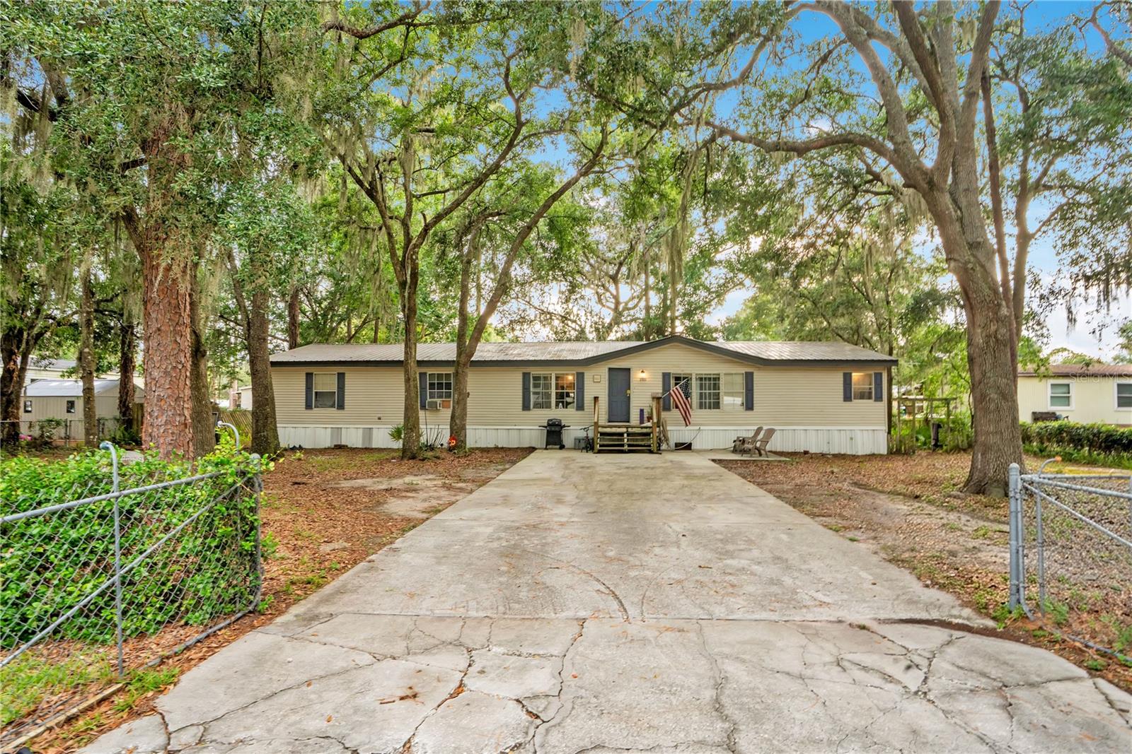 2322 State Park Road — photo