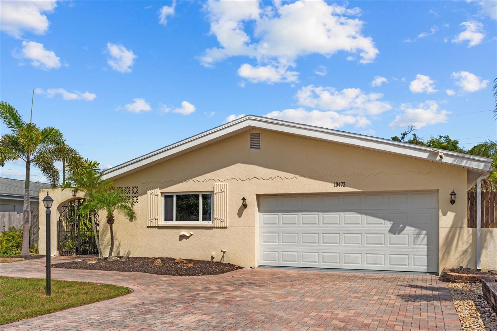 10472 Orange Blossom Lane — photo