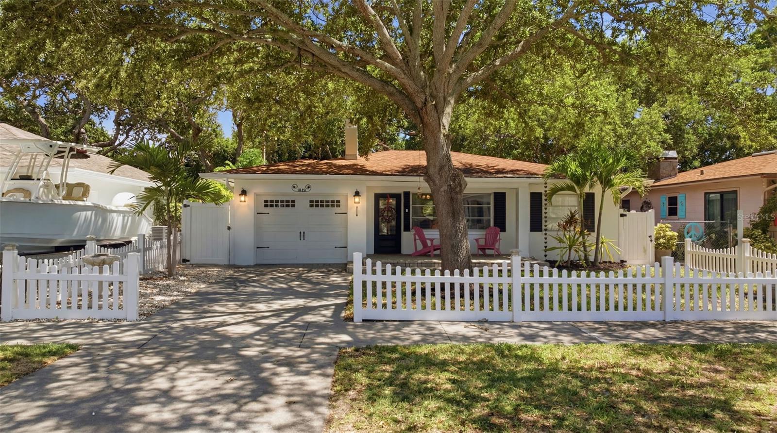 1023 Granada Street — photo