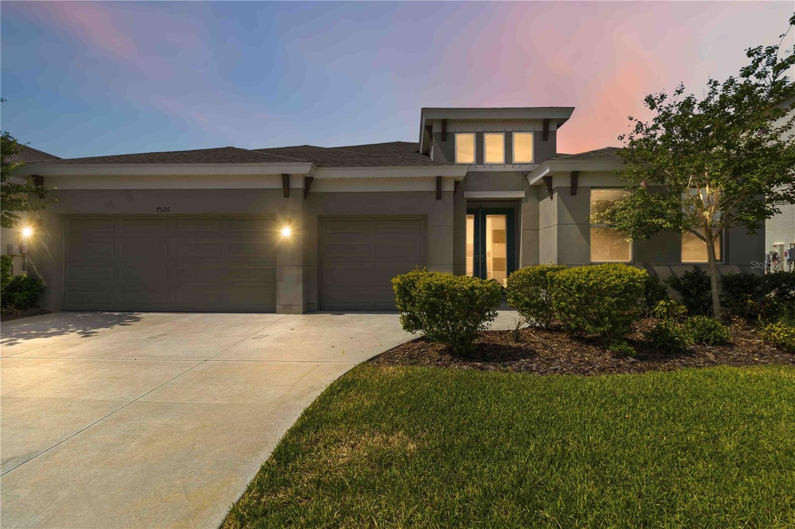 7526 Paradiso Drive — photo