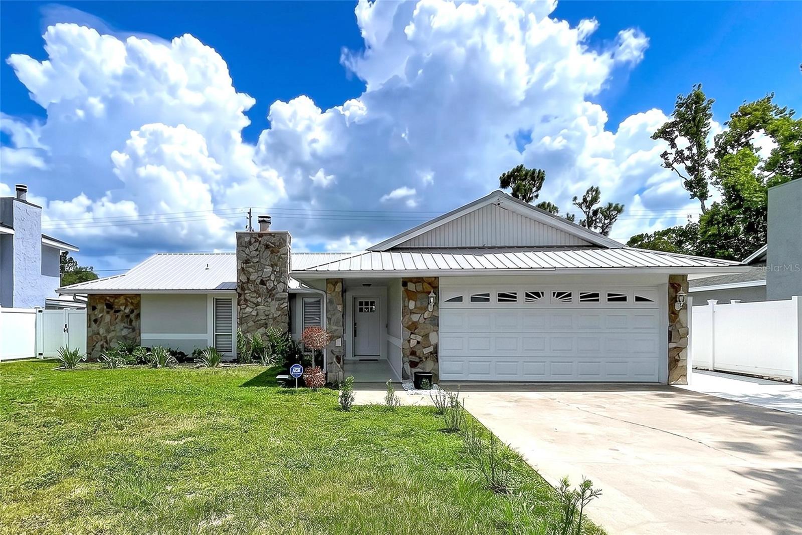 5520 Fulmar Drive — photo