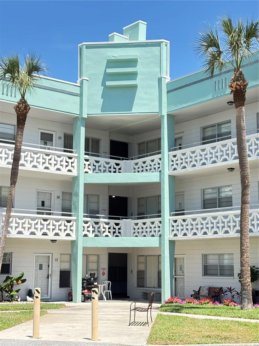 2456 Ecuadorian Way 42 — photo