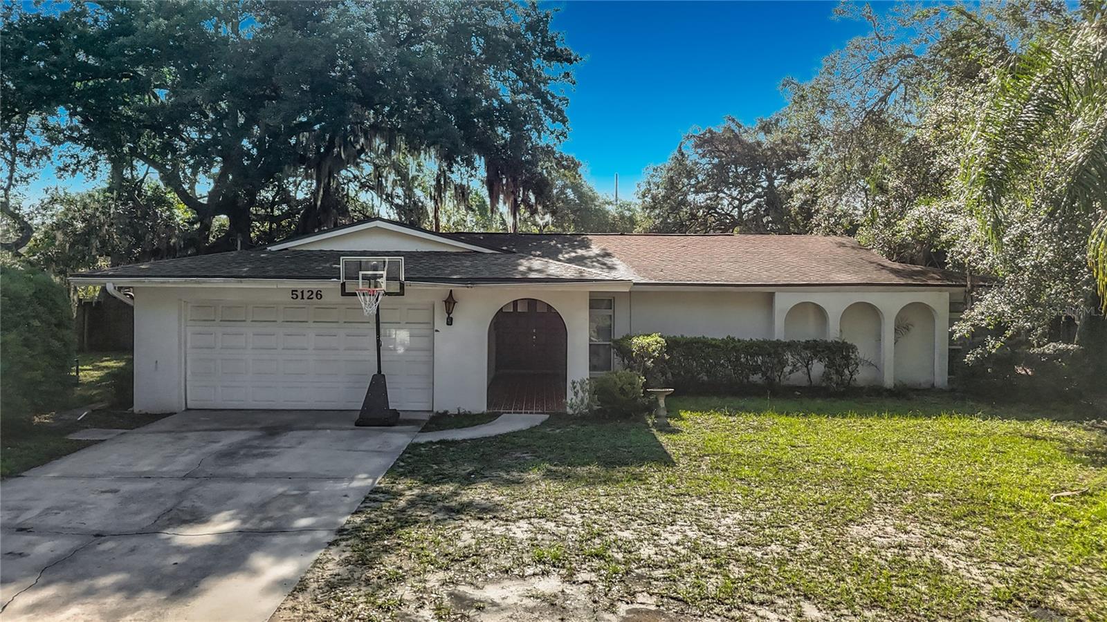 5126 Rolling Hills Court — photo