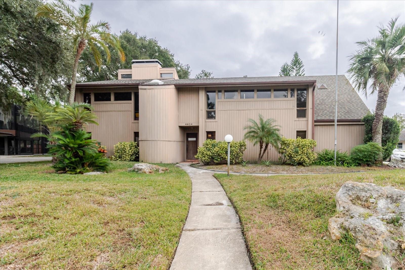 4404 Old Orchard Drive — photo