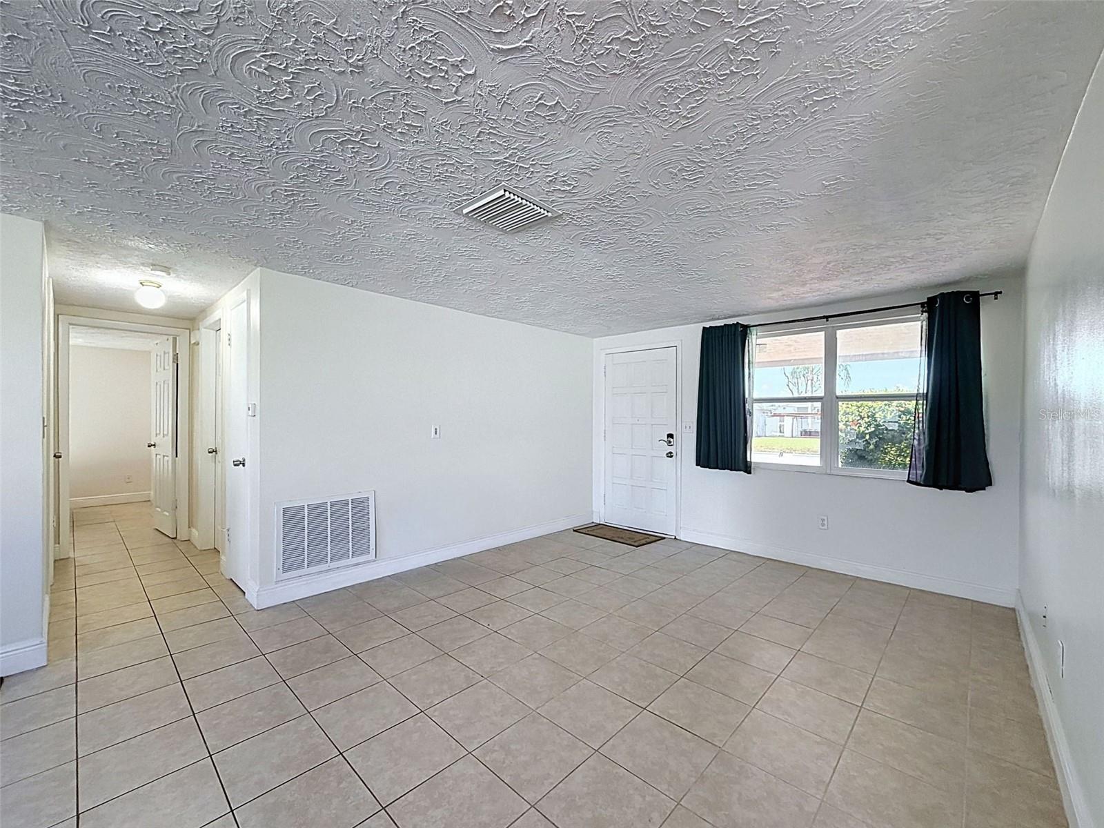 Home in HOLIDAY, FL 34691 — photo 2