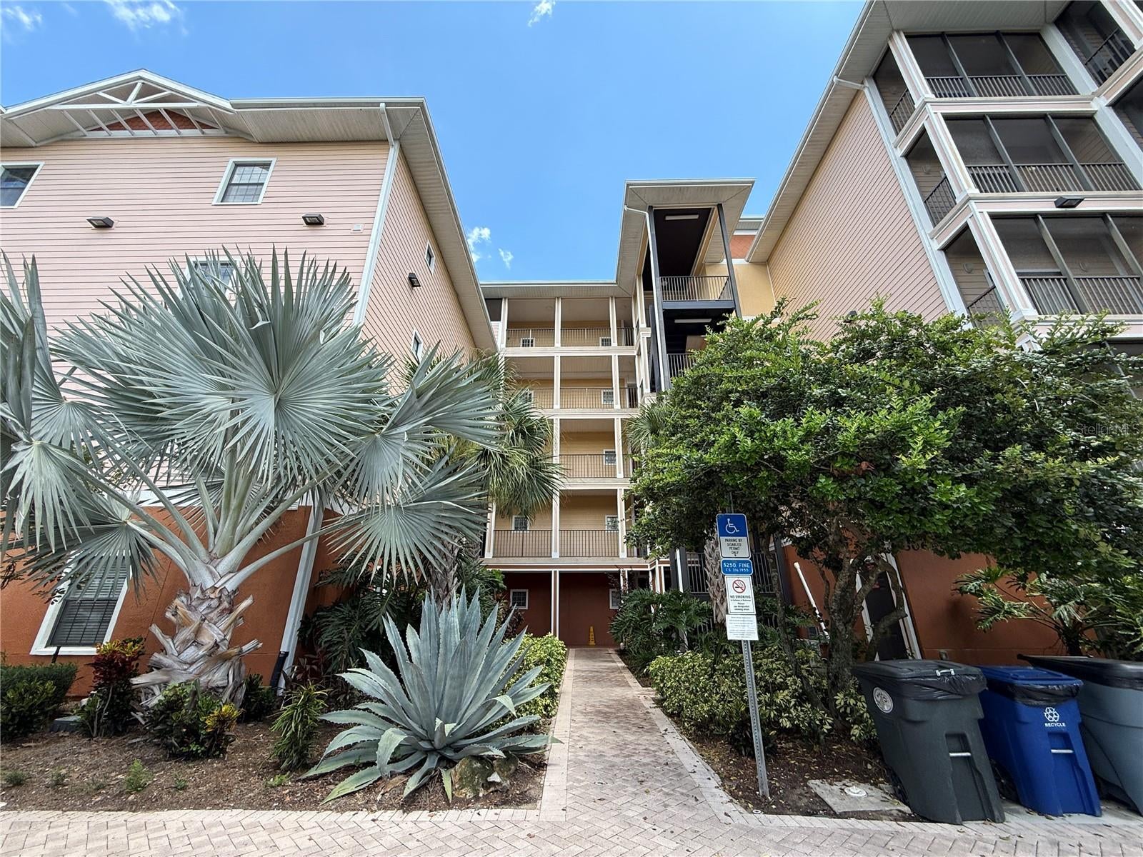 3060 Pirates Retreat Court 102 — photo