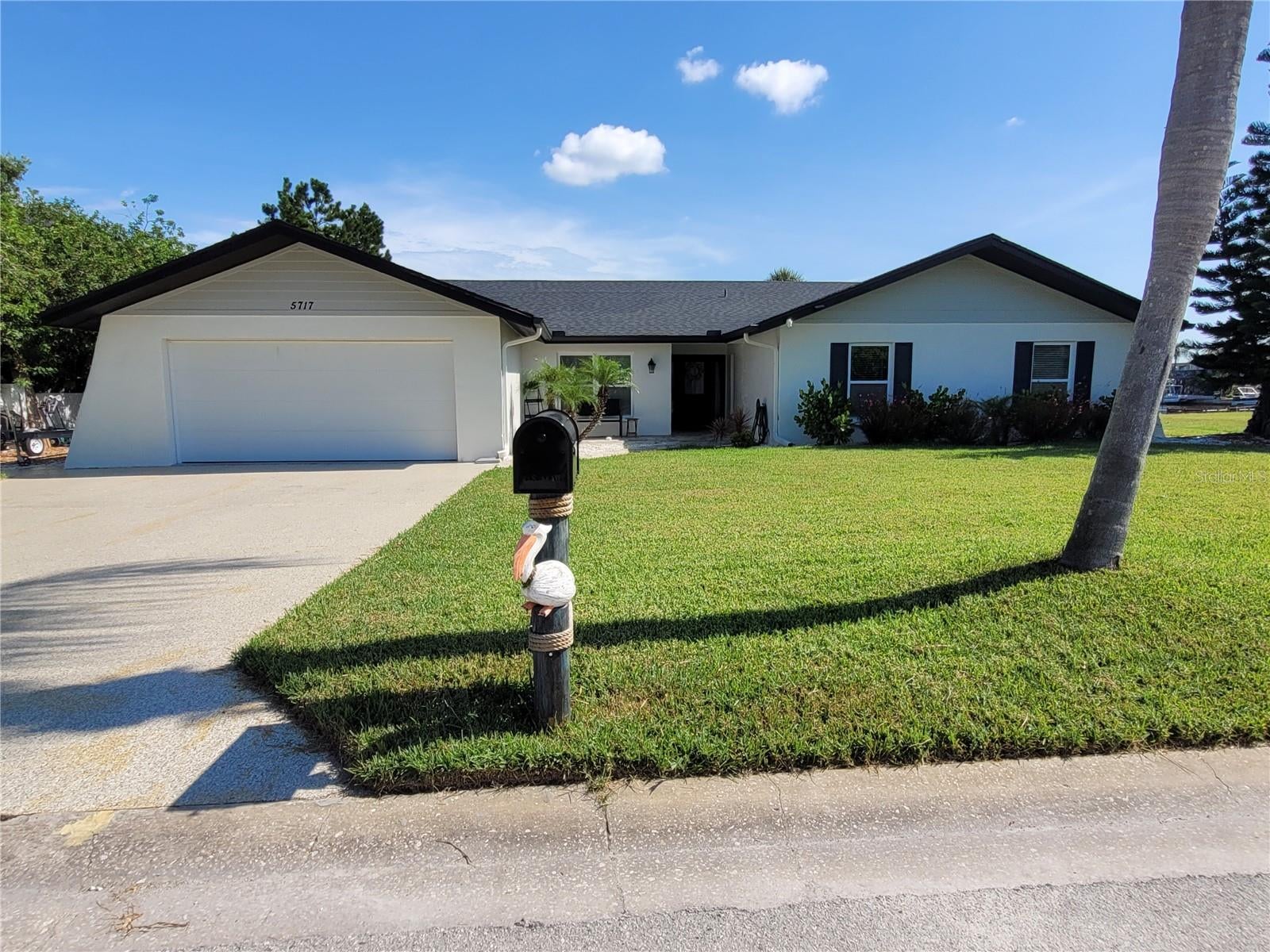5717 Seabreeze Drive — photo