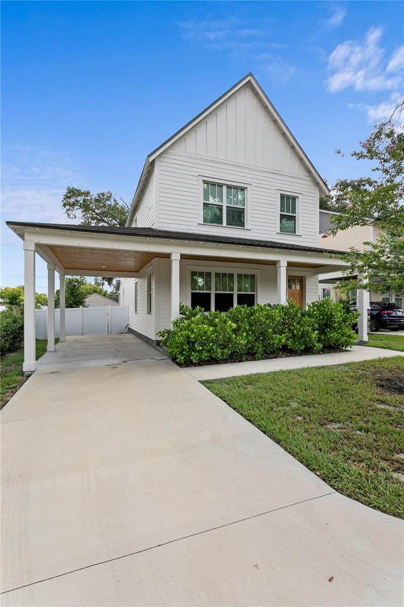 213 W Elm Street — photo