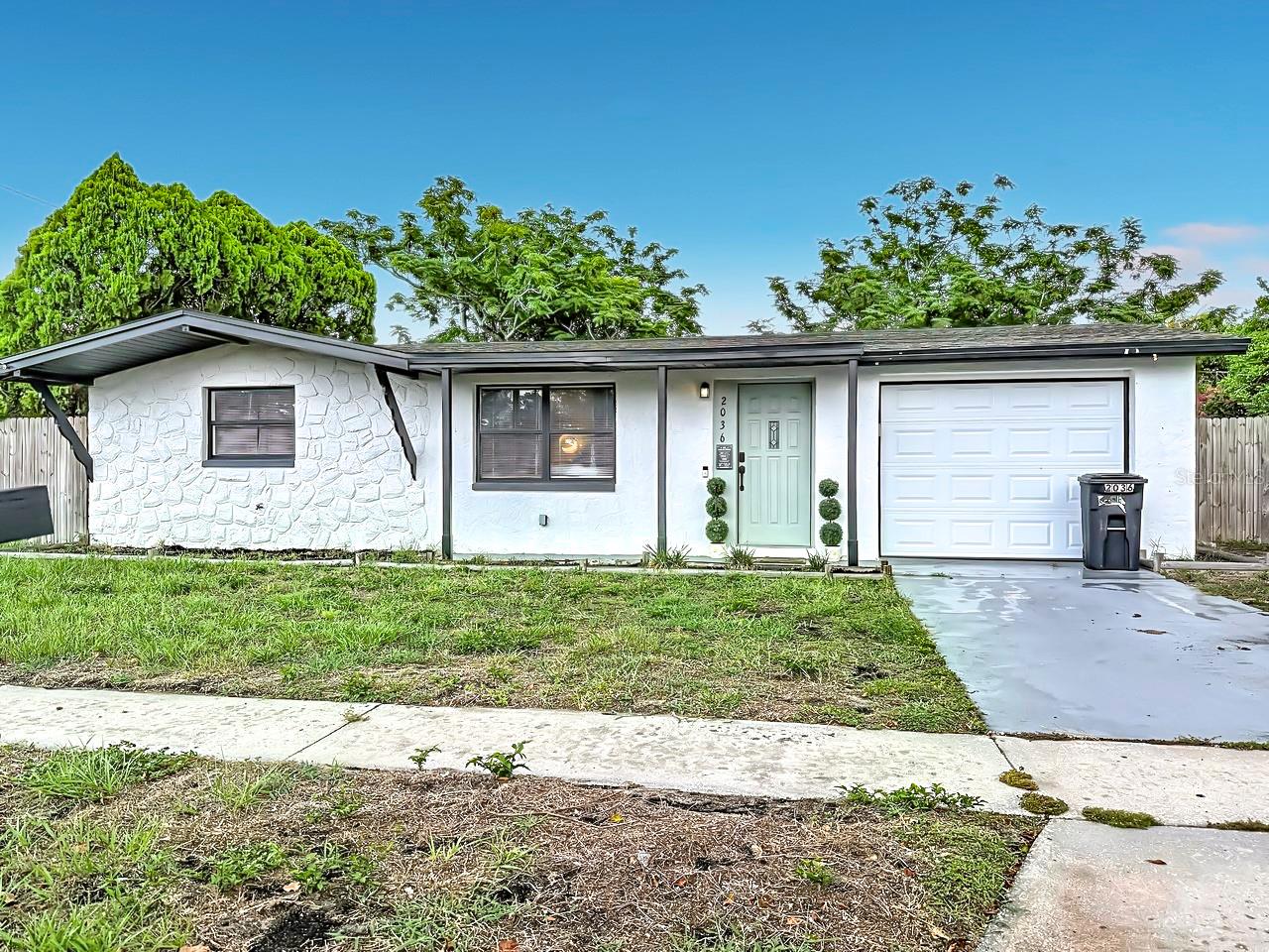 2036 Shannon Drive — photo