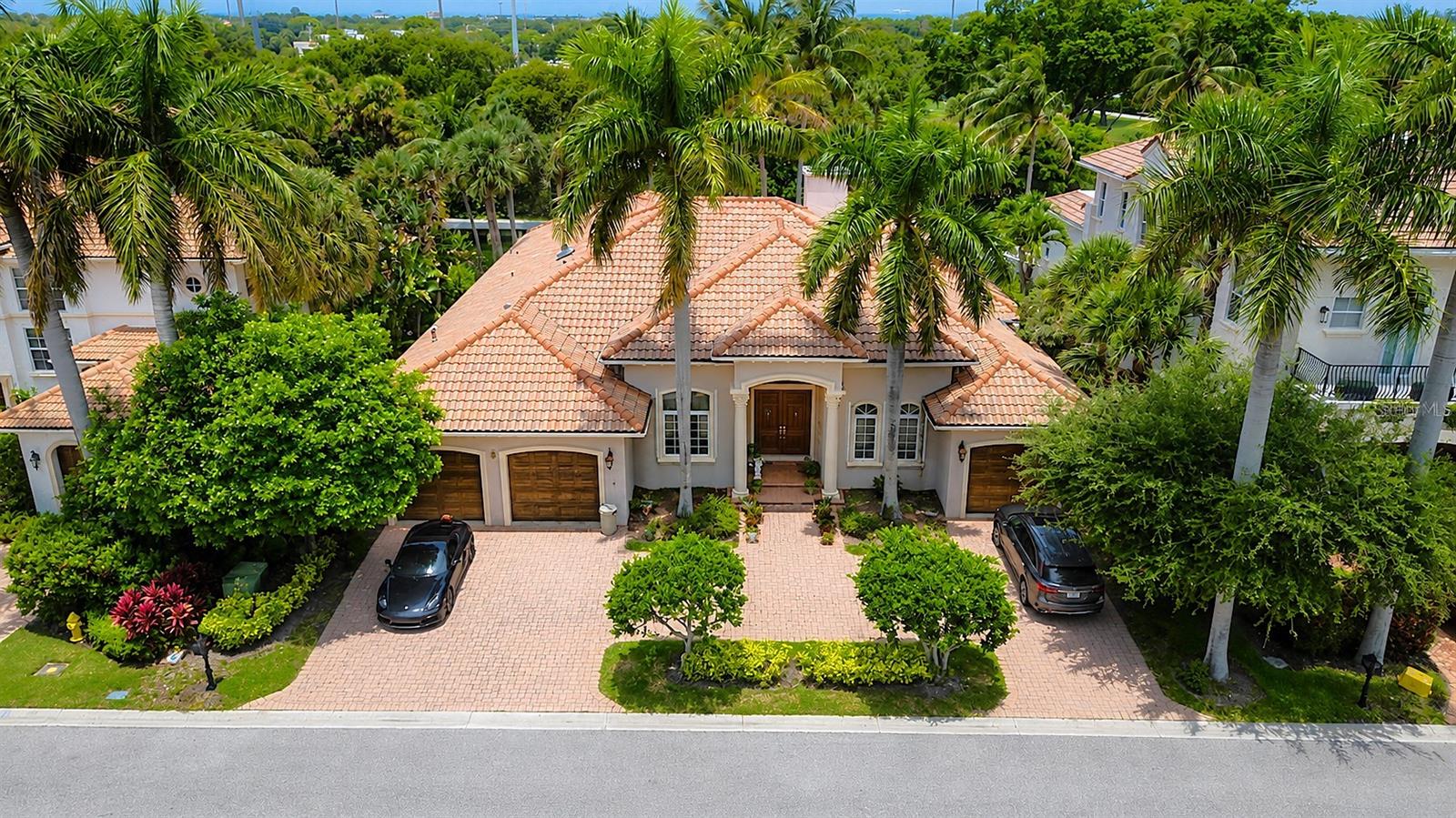 785 Harbour Isle Place — photo