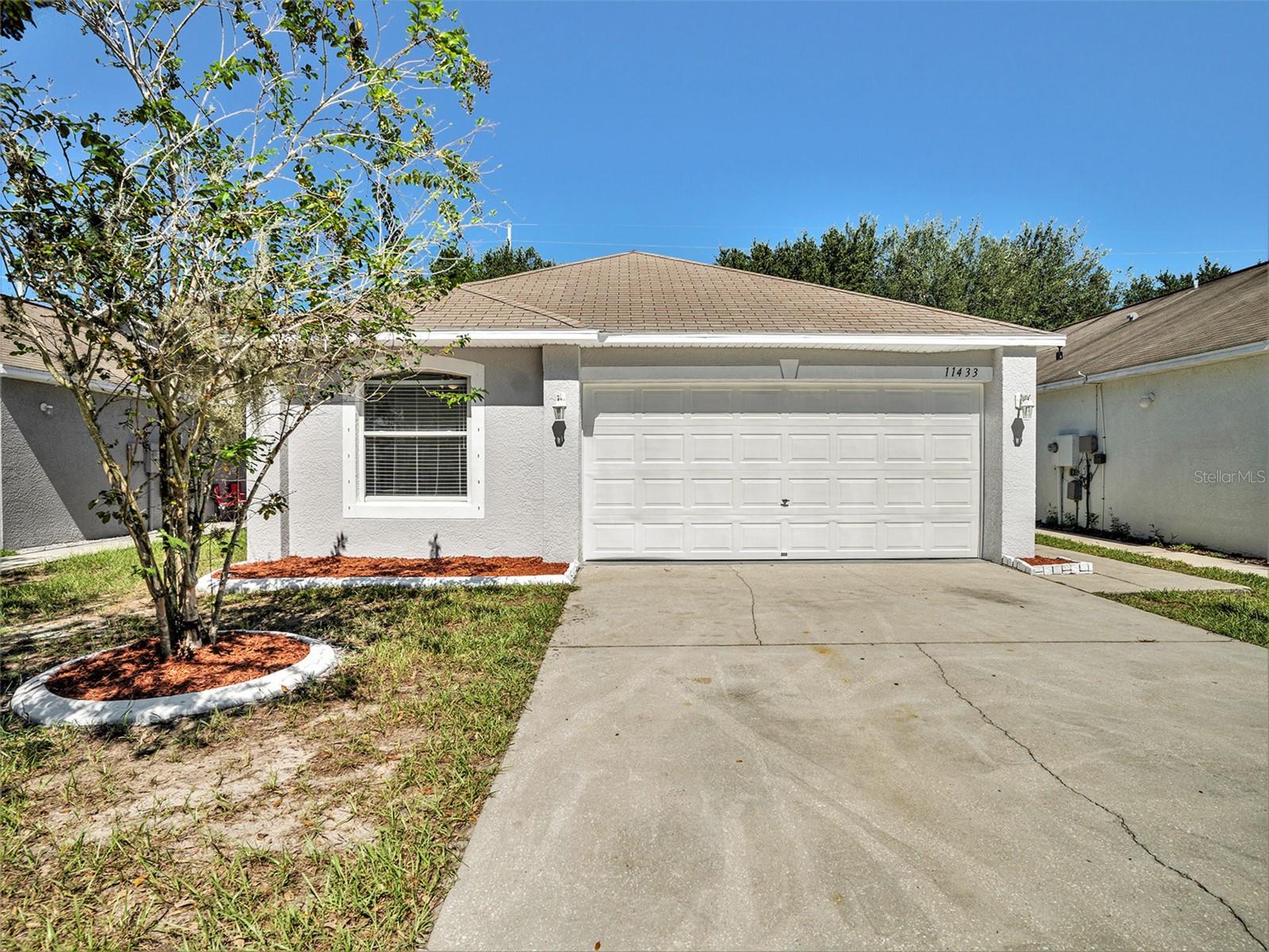 11433 Ivy Flower Loop — photo