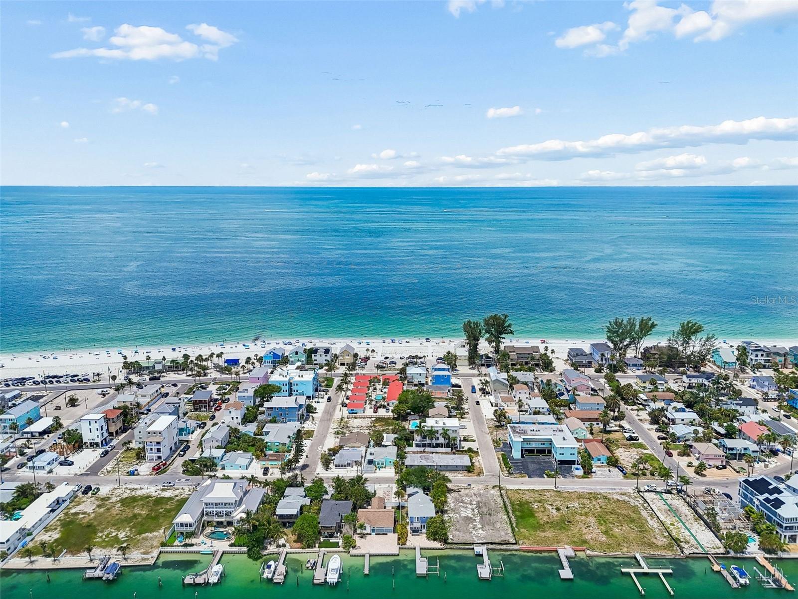 8125 Bayshore Drive — photo