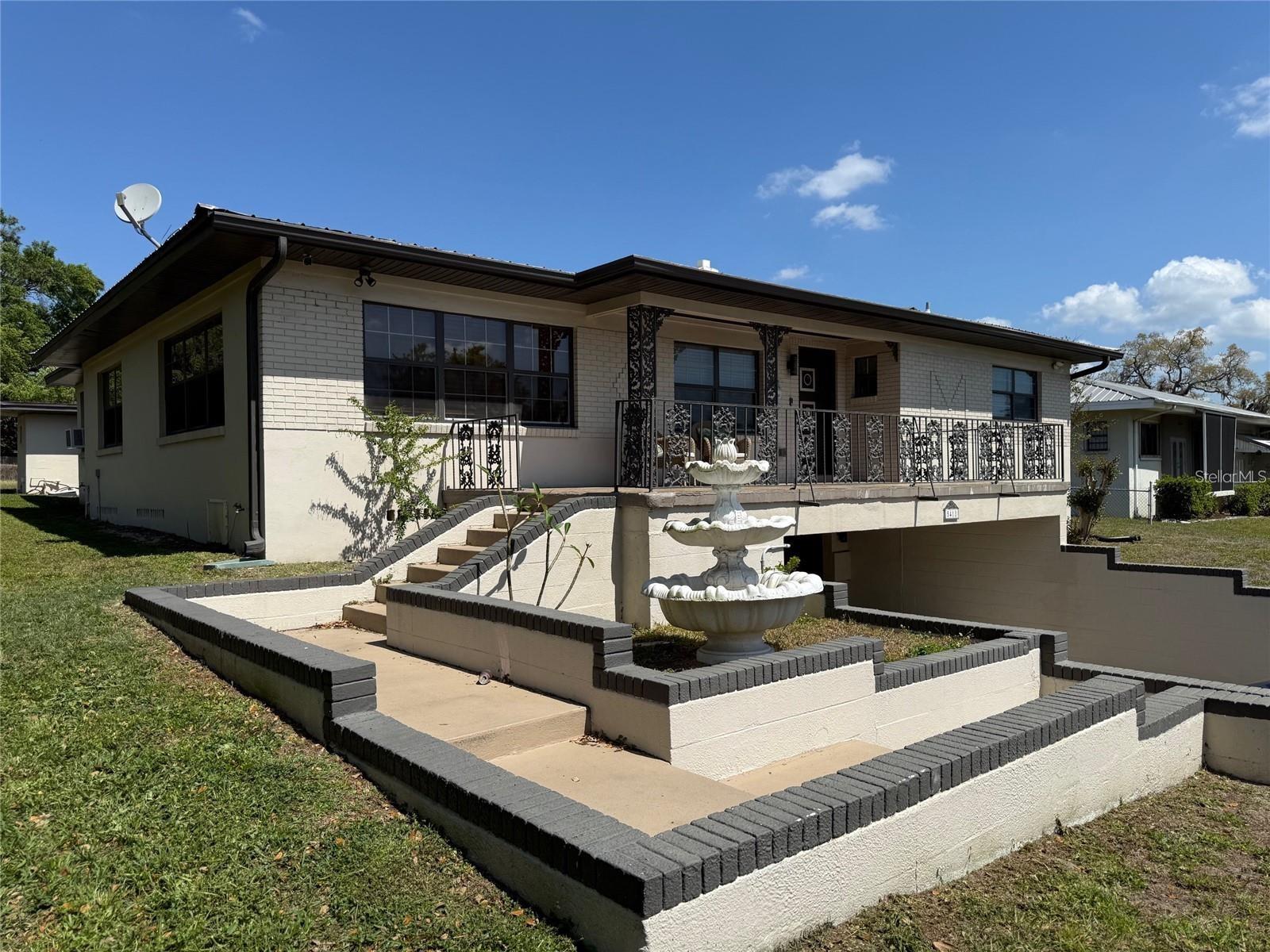 5418 Riverhills Drive — photo