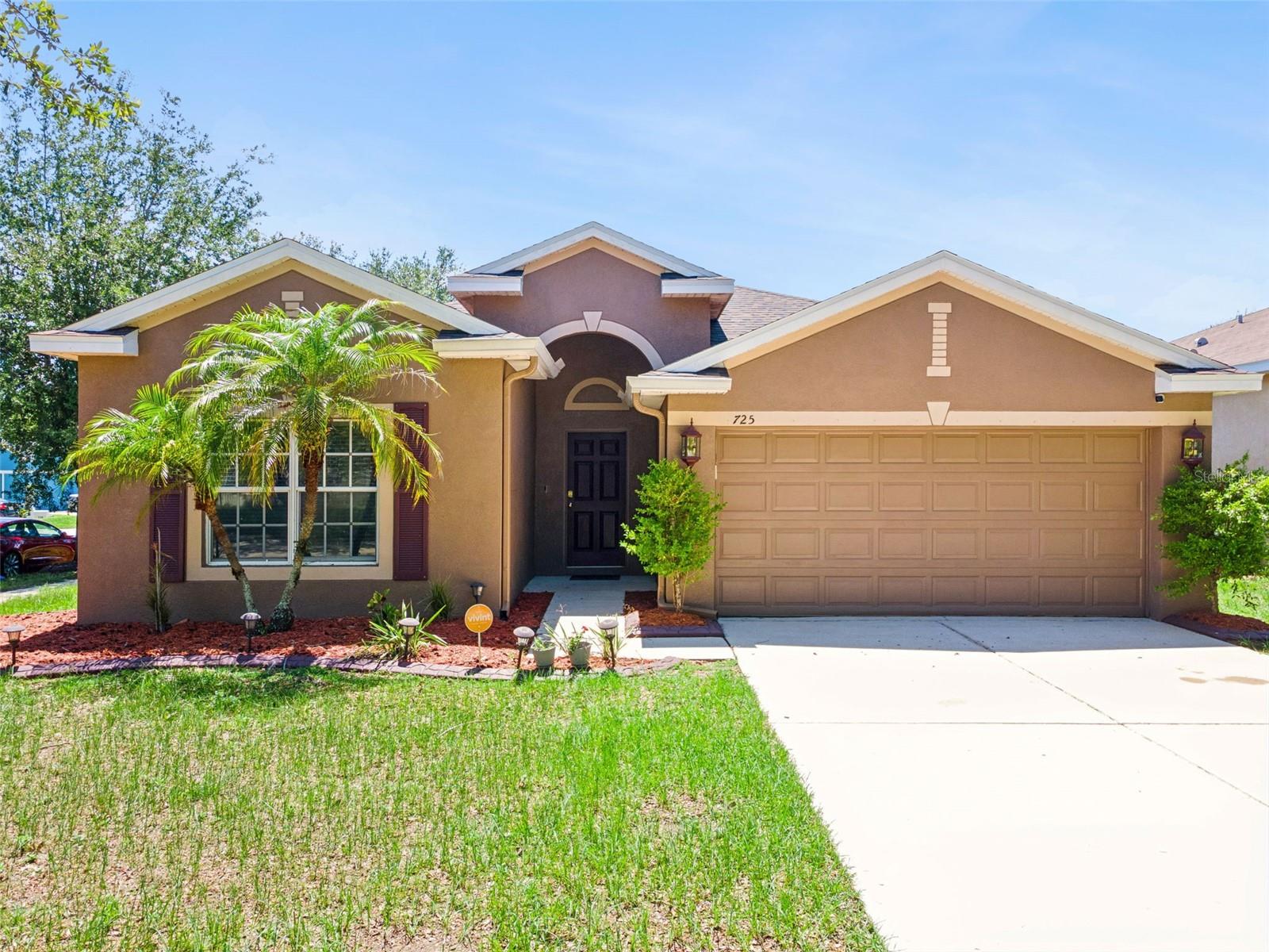 725 Star Pointe Drive — photo