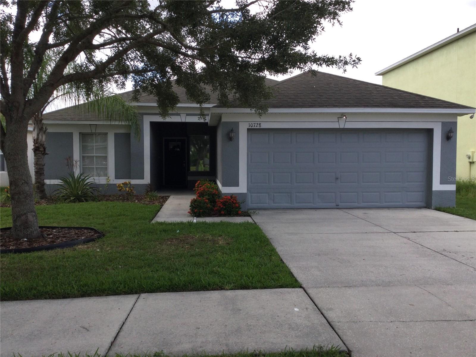 10728 Shady Preserve Drive — photo