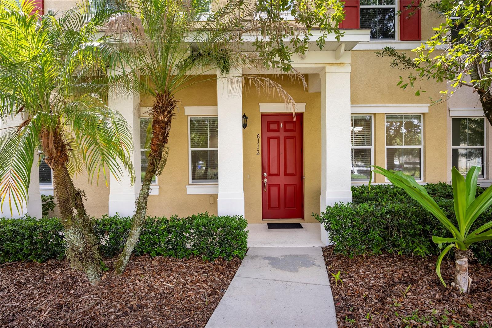 6112 Fishhawk Crossing Boulevard — photo