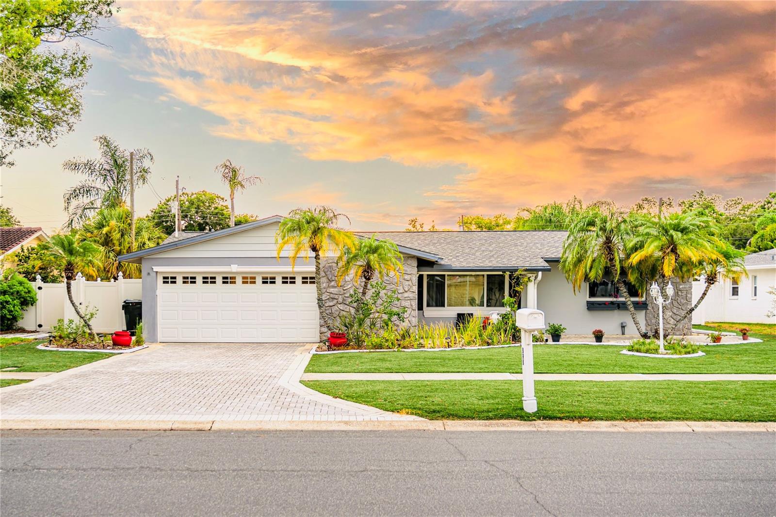 898 Corvette Drive — photo