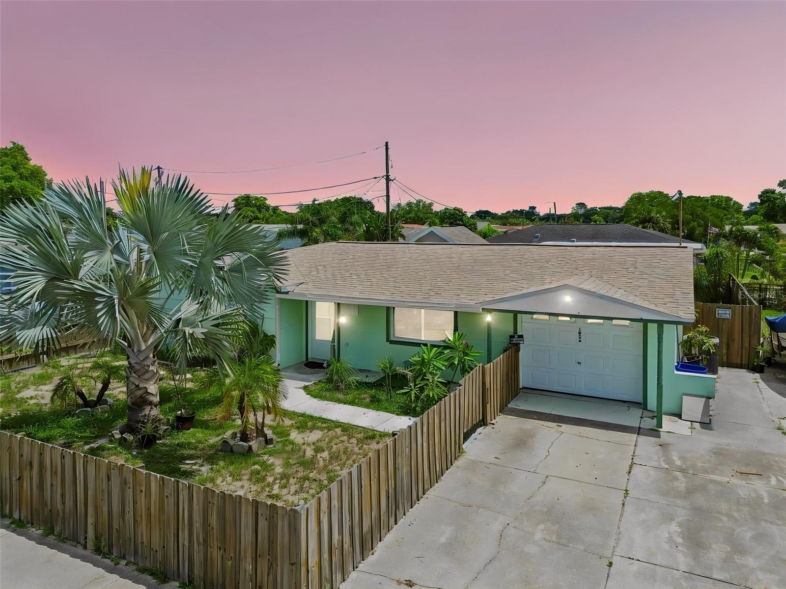 1056 Tamarac Drive — photo