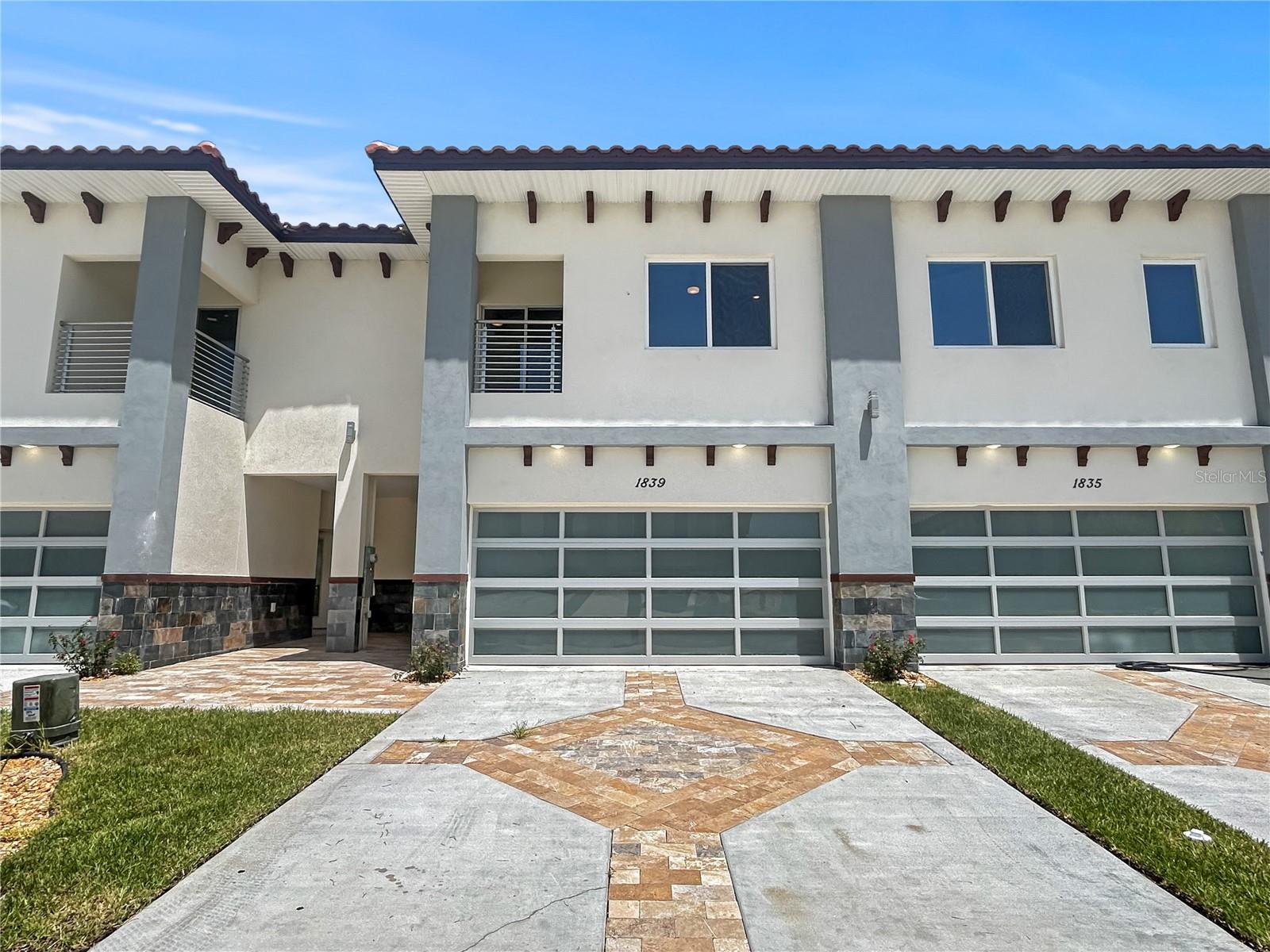 1839 Brentwood Court — photo