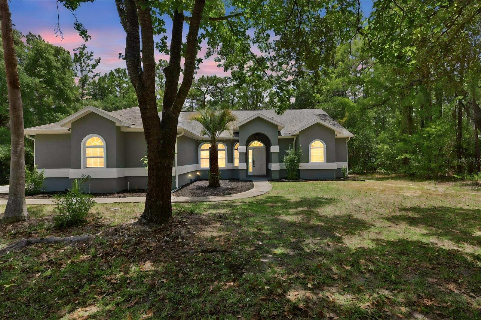 5042 N Peppermint Drive — photo