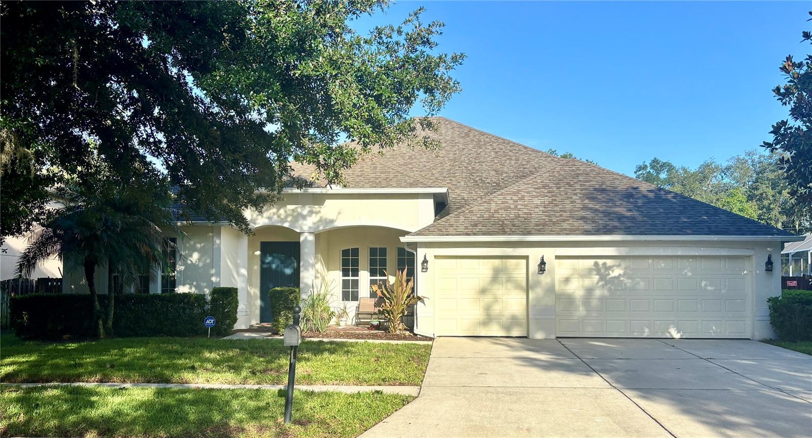 307 Carriage Oak Pl — photo