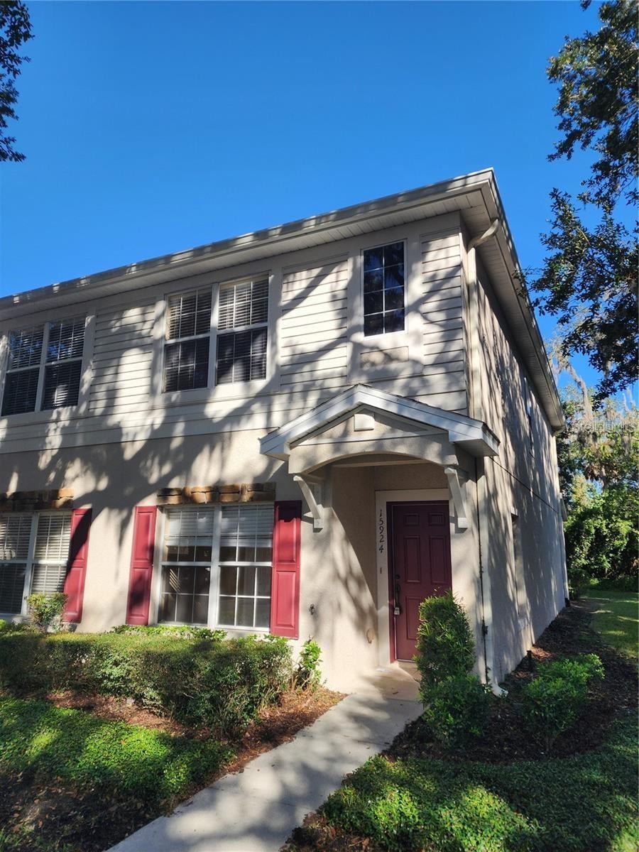 15924 Fishhawk Creek Lane — photo