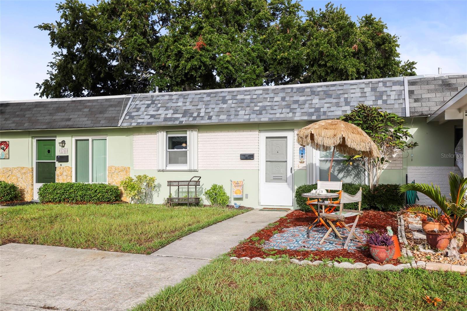 180 Sky Loch Drive W — photo