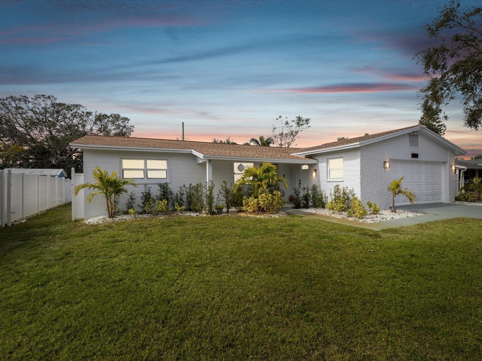 10264 Oakhurst Road — photo